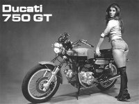 girl-hotpants-55-ducati-750.jpg