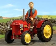 TheLittleRedTractor1.JPG.jpg